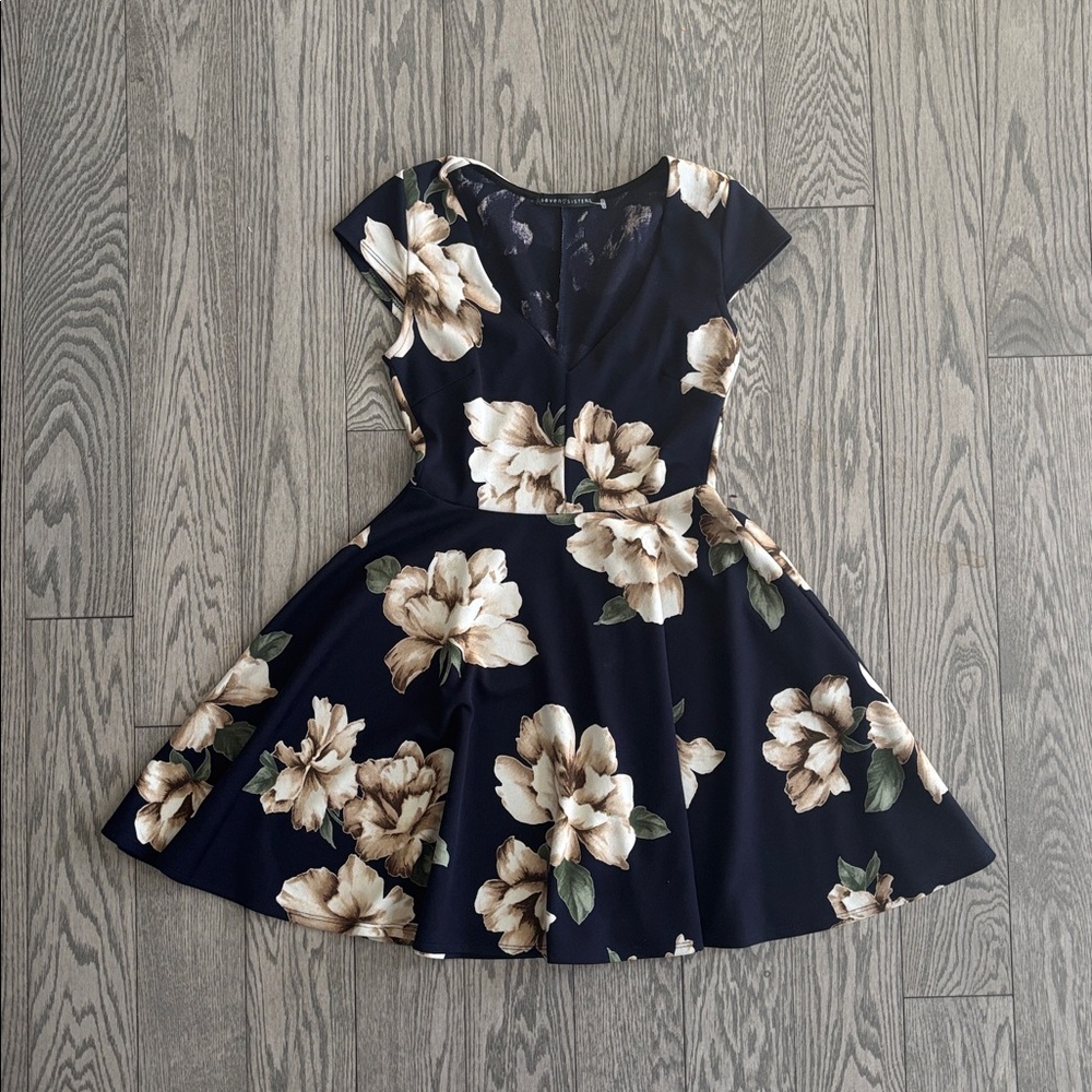 Seven Sisters Dress🌼